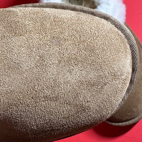 UGG Womens 7 Nita Suede Sheepskin Slip-On Slippers Chestnut Water Resistant FLAW - Picture 3 of 10